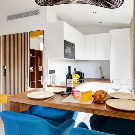 Bluestay 296 - Superbe A 17 Paris