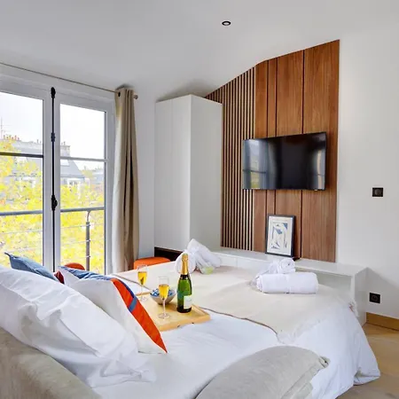 Bluestay 296 - Superbe A 17 Paris