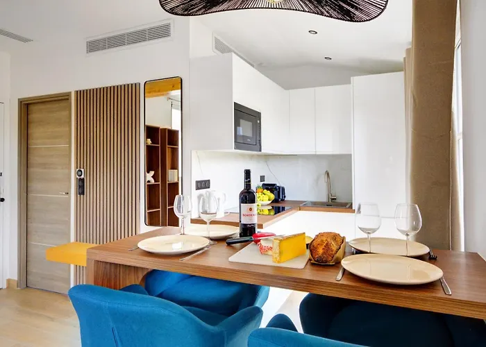 Bluestay 296 - Superbe A 17 Paris